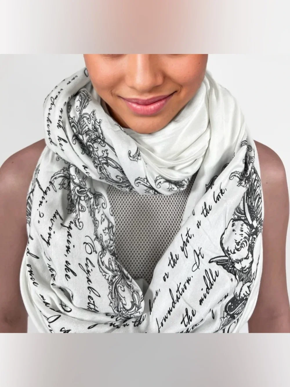 Literati Club elegant white